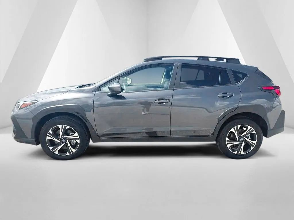 Used 2024 Subaru Crosstrek 2.0i Premium AWD/4WD image 4