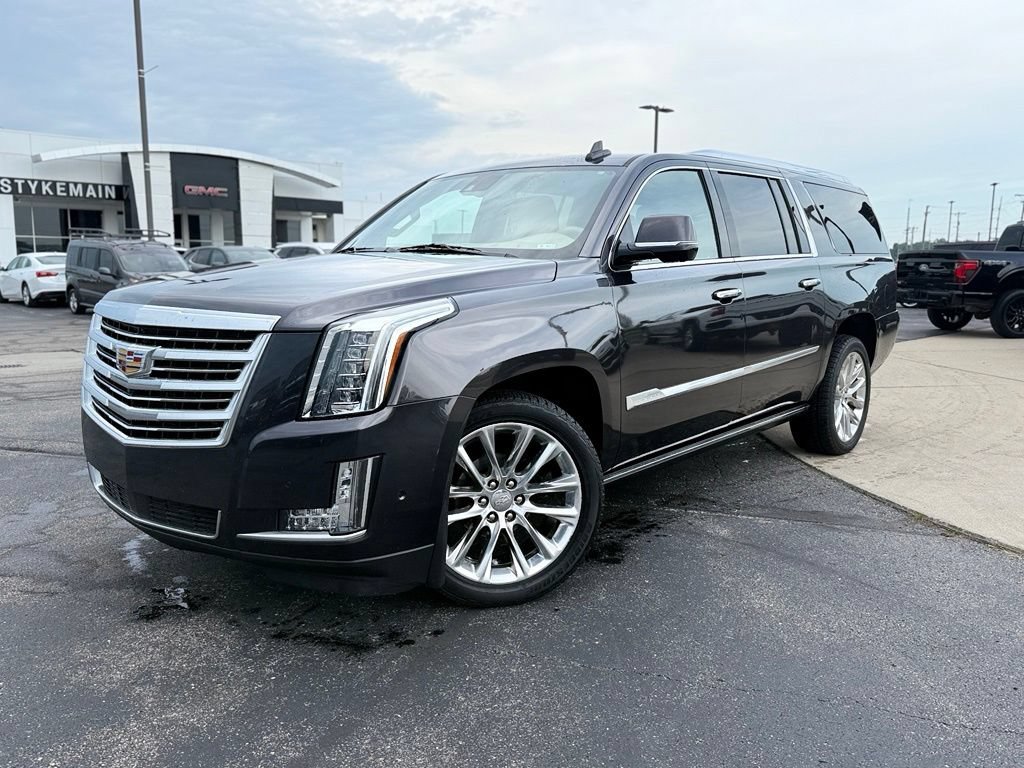 Used 2018 Cadillac Escalade ESV Platinum AWD/4WD image 4
