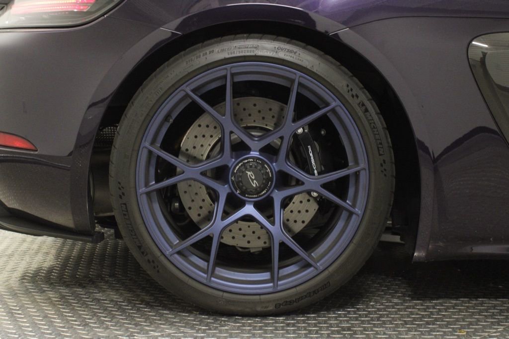 Certified 2025 Porsche 718 Cayman GT4 RS RWD image 13