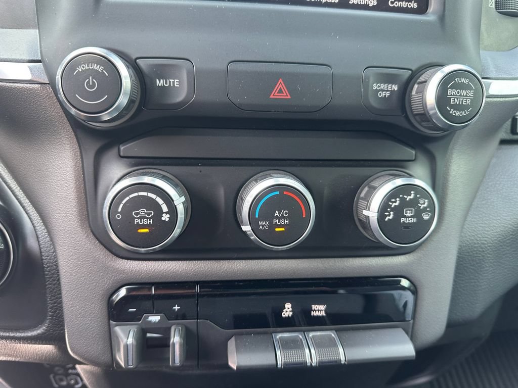 Used 2021 RAM 1500 Big Horn AWD/4WD image 17