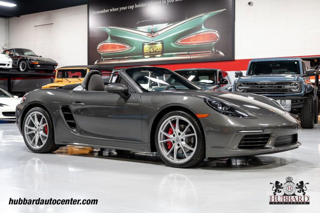 Used 2023 Porsche 718 Boxster S RWD image 1