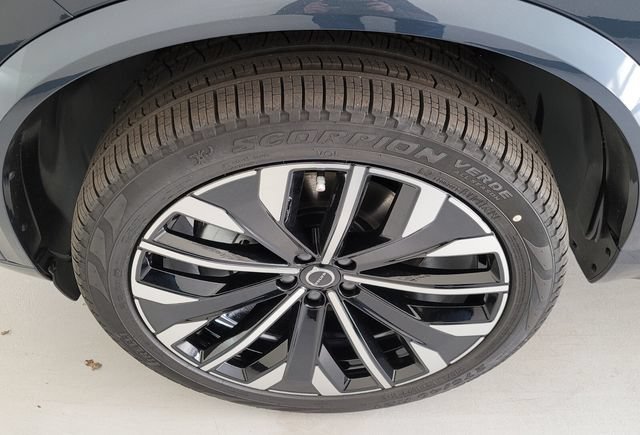 New 2026 Volvo XC90 B6 Ultra w/ Protection Package AWD/4WD image 19