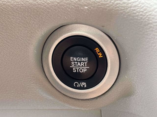 Used 2023 Chrysler Voyager LX FWD image 13