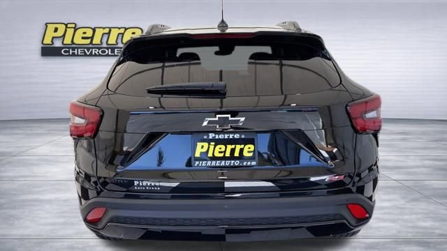 New 2026 Chevrolet Trax RS FWD image 3