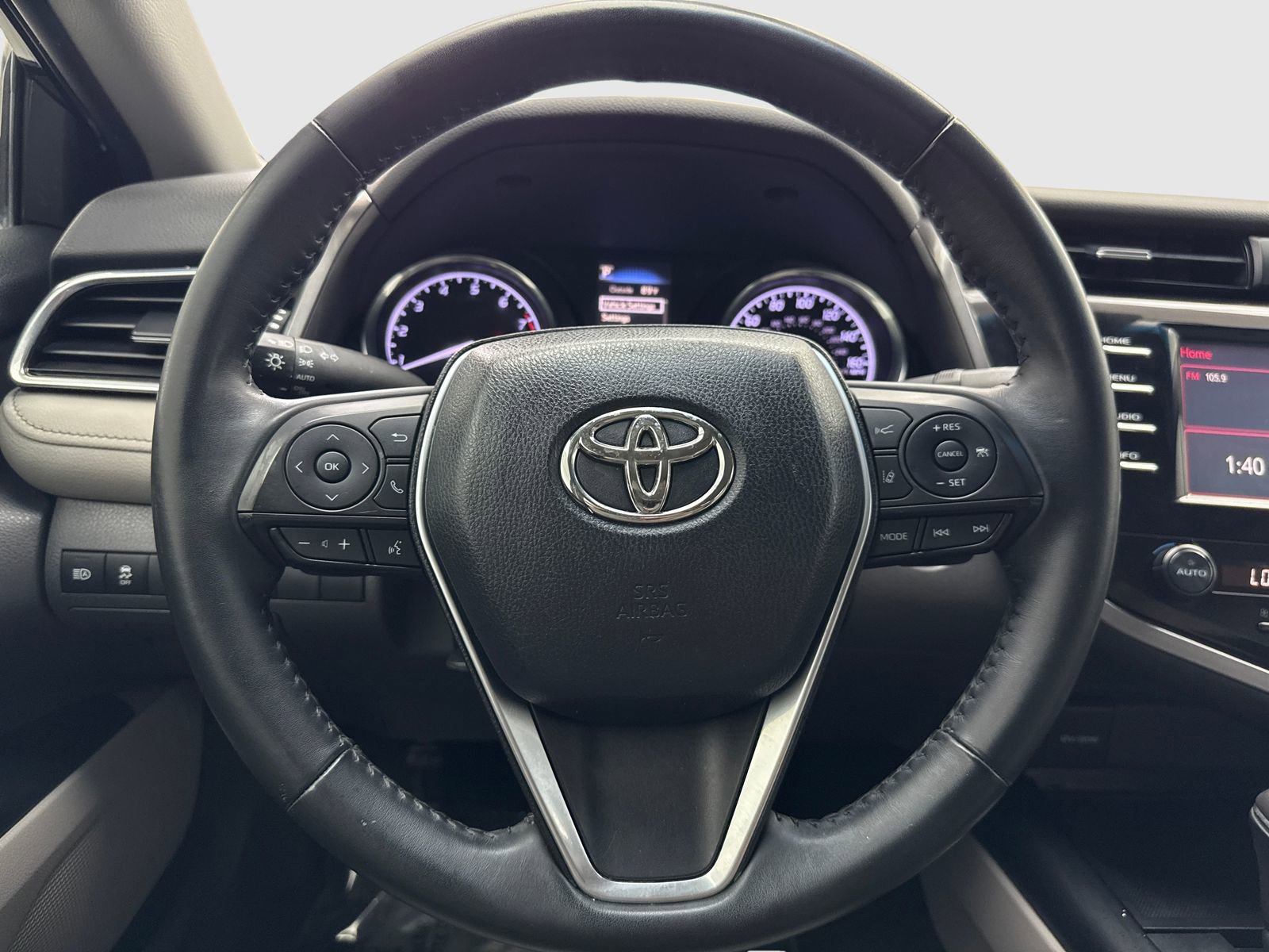 Used 2018 Toyota Camry SE w/ Convenience Package FWD image 19