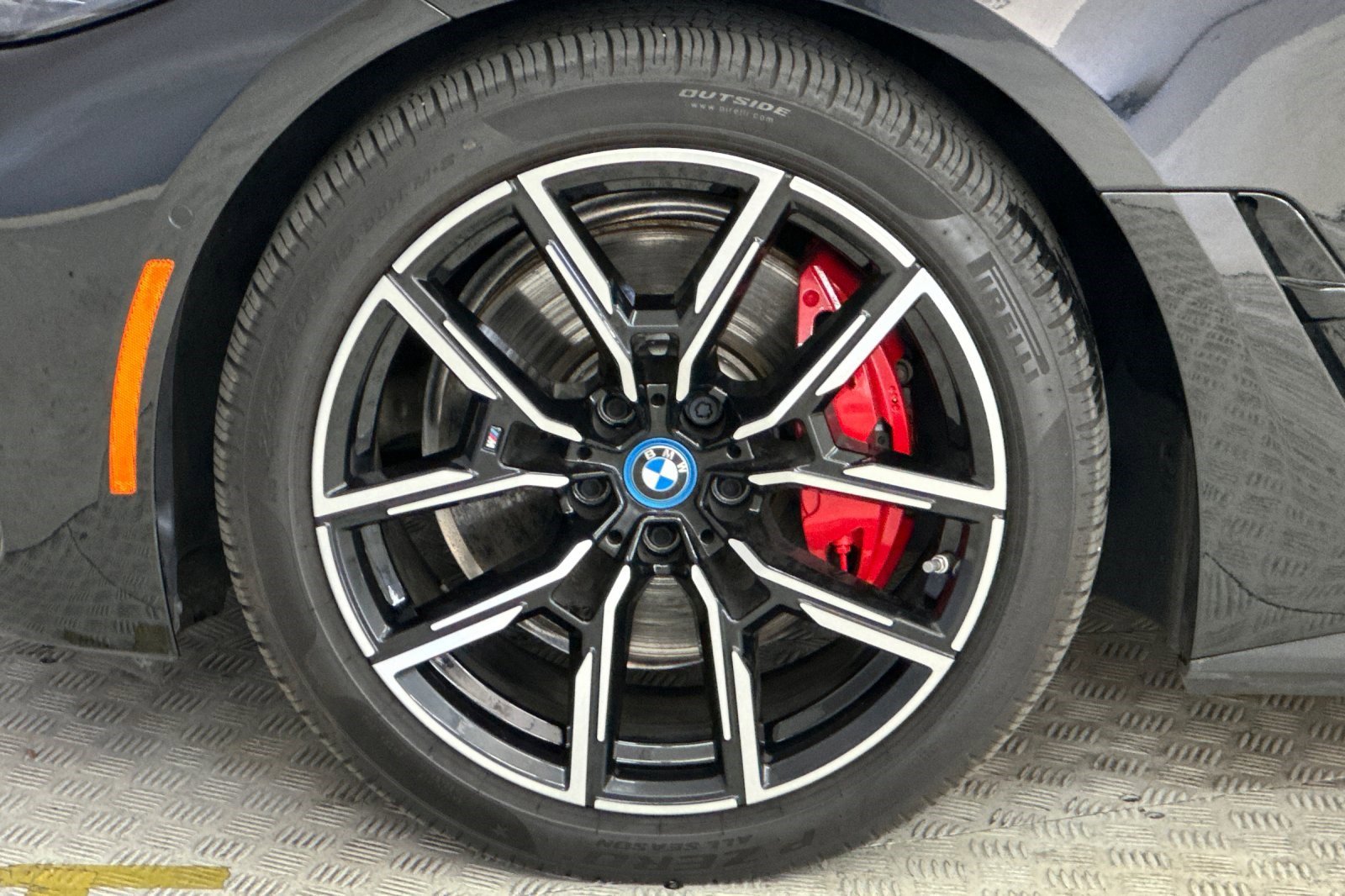 Certified 2023 BMW i4 eDrive40 w/ M Sport Package image 11