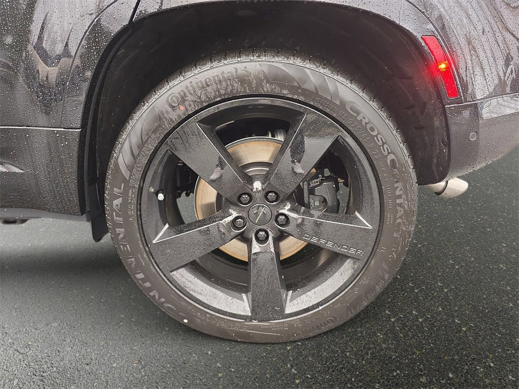 New 2026 Land Rover Defender 110 V8 image 36