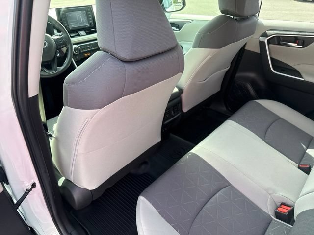 Used 2021 Toyota RAV4 XLE w/ Convenience Package AWD/4WD image 20