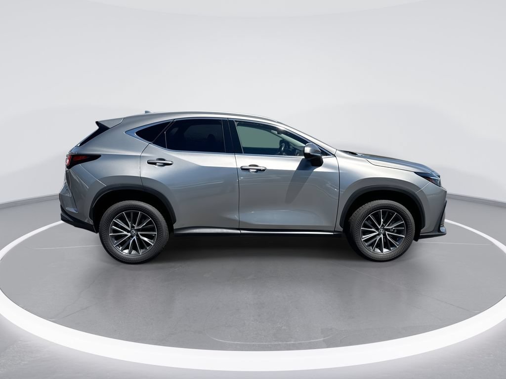 Used 2023 Lexus NX 250 FWD image 9