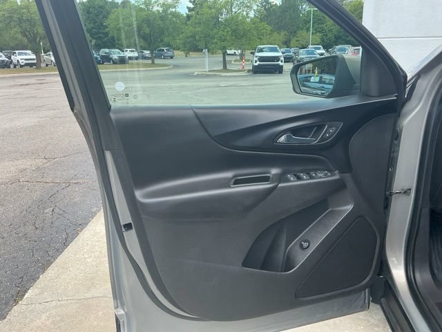 Used 2019 Chevrolet Equinox LT FWD image 17
