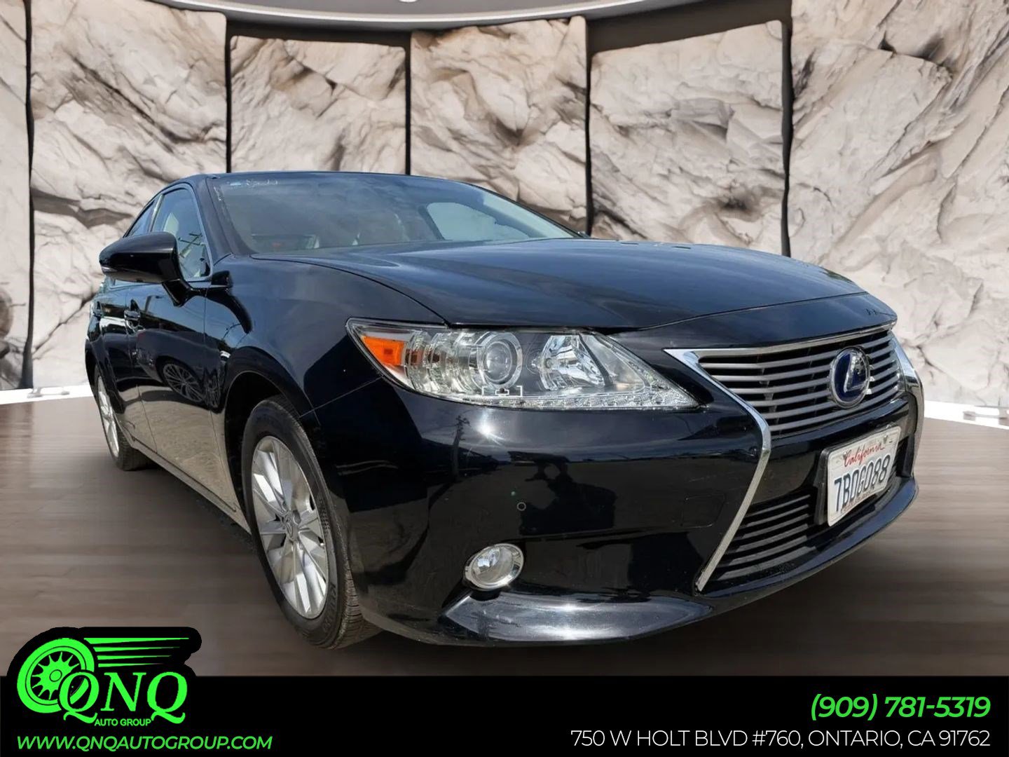 Used 2013 Lexus ES 300h w/ Luxury Pkg