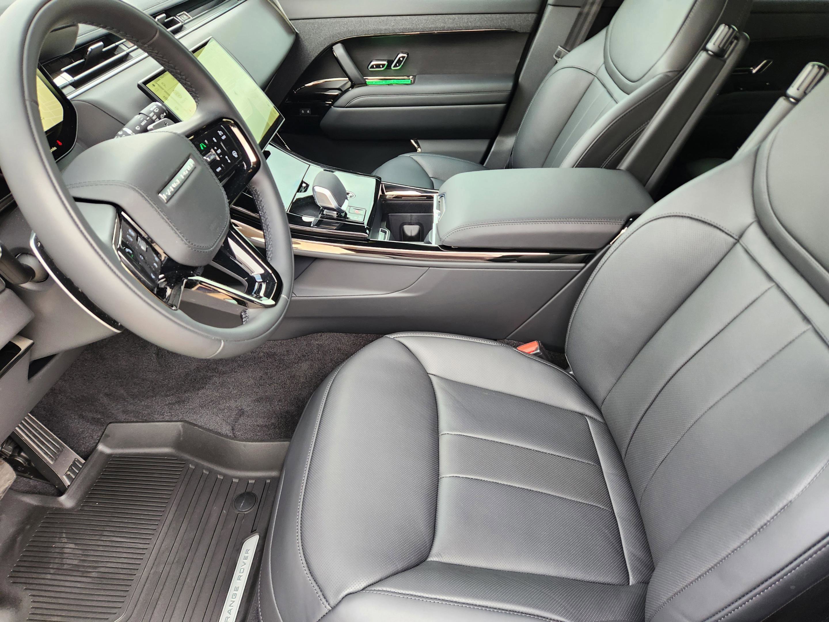 New 2026 Land Rover Range Rover Sport Dynamic SE AWD/4WD image 8