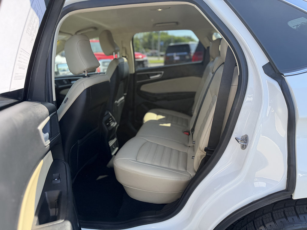 Certified 2023 Ford Edge SEL AWD/4WD image 12