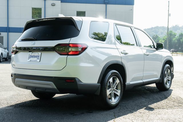 New 2025 Honda Pilot EX-L image 9