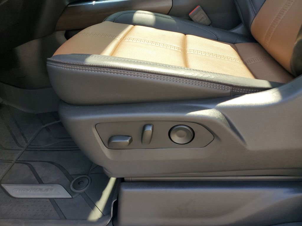 Used 2026 Chevrolet Silverado 1500 High Country image 12