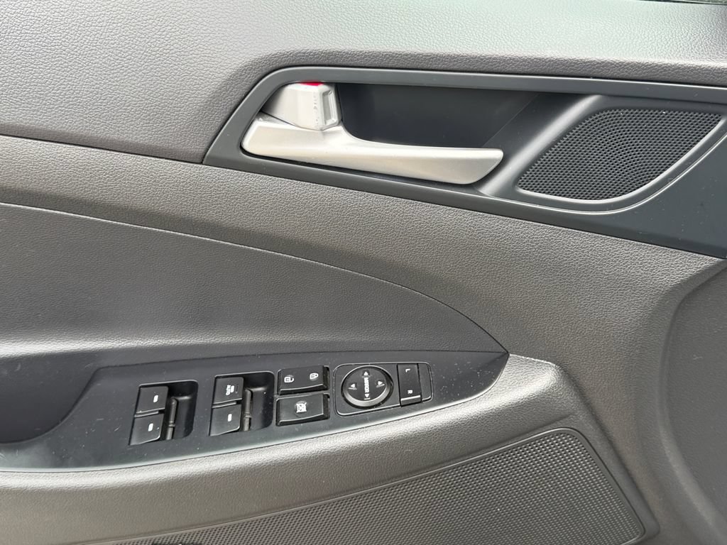 Used 2021 Hyundai Tucson Sport AWD/4WD image 19