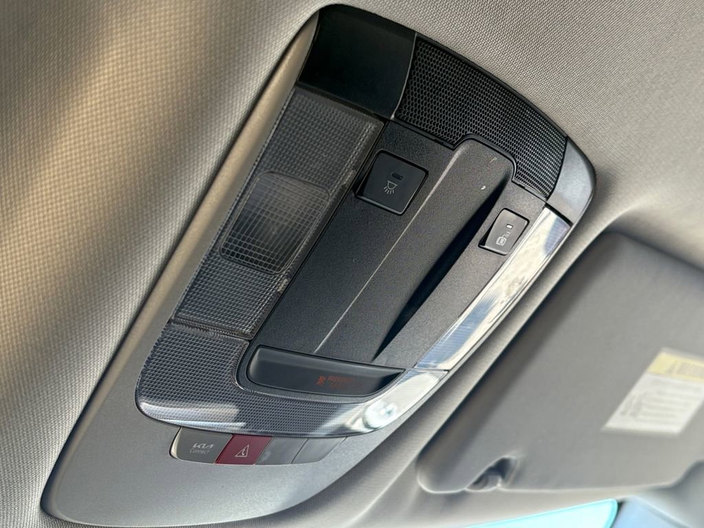 Used 2024 Kia Sportage EX image 28