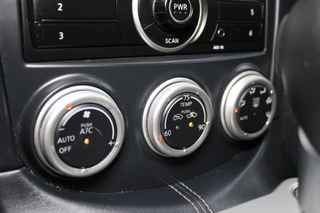 Used 2009 Nissan 370Z Coupe w/ Sport Pkg RWD image 16
