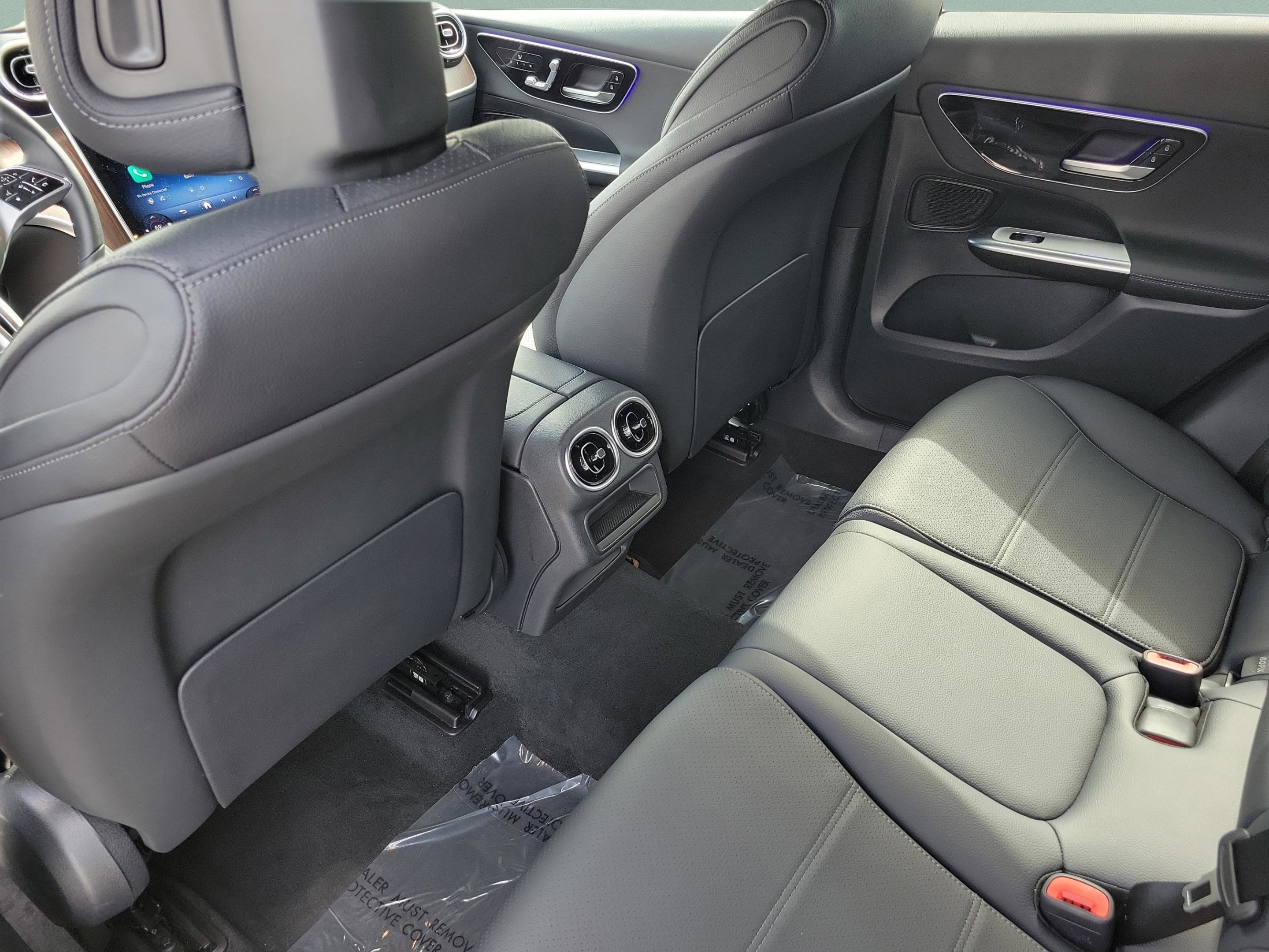 Used 2026 Mercedes-Benz GLC 300 image 21