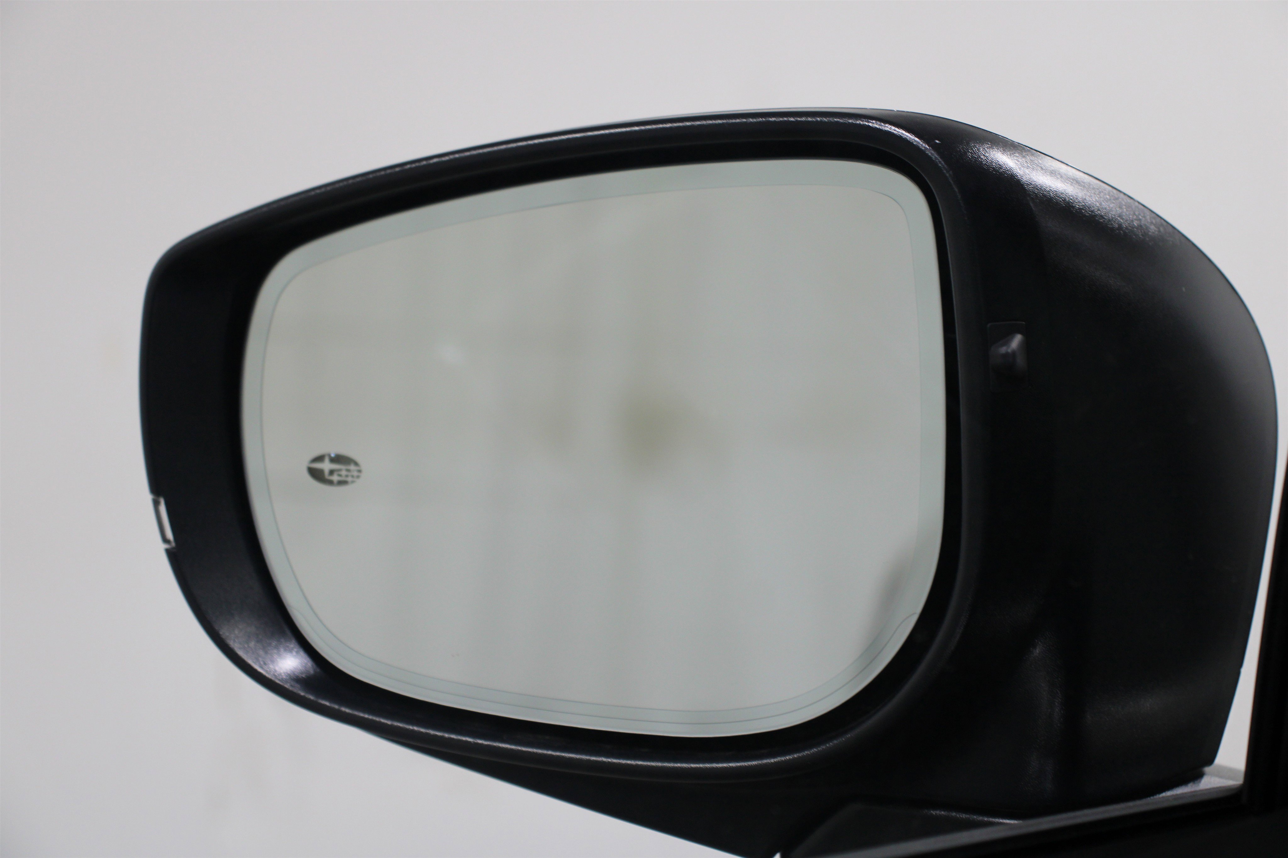 New 2025 Subaru Ascent Limited image 8