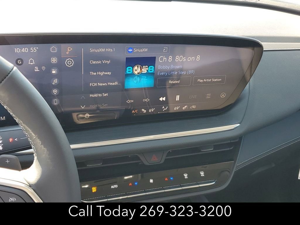 New 2025 Buick Envision Preferred image 13