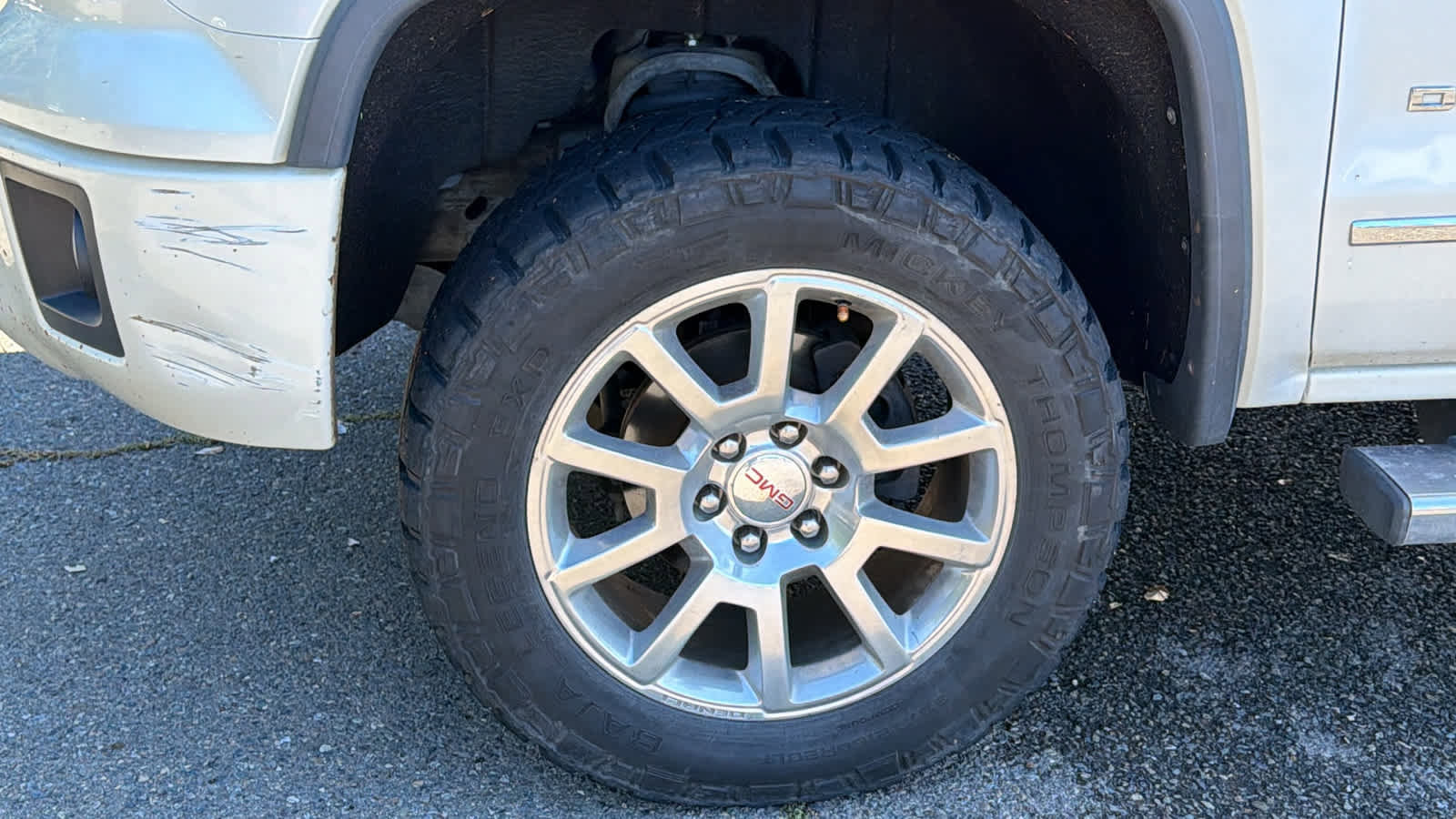 Used 2015 GMC Sierra 1500 Denali w/ Driver Alert Package image 9