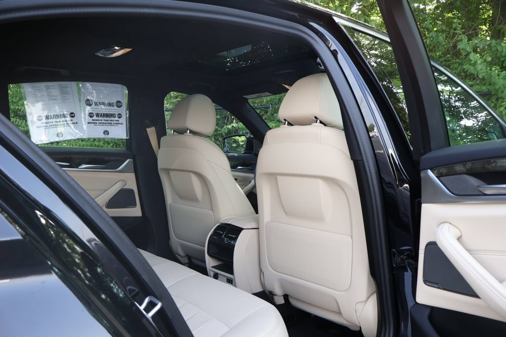 Used 2023 BMW 530i w/ Premium Package RWD image 50