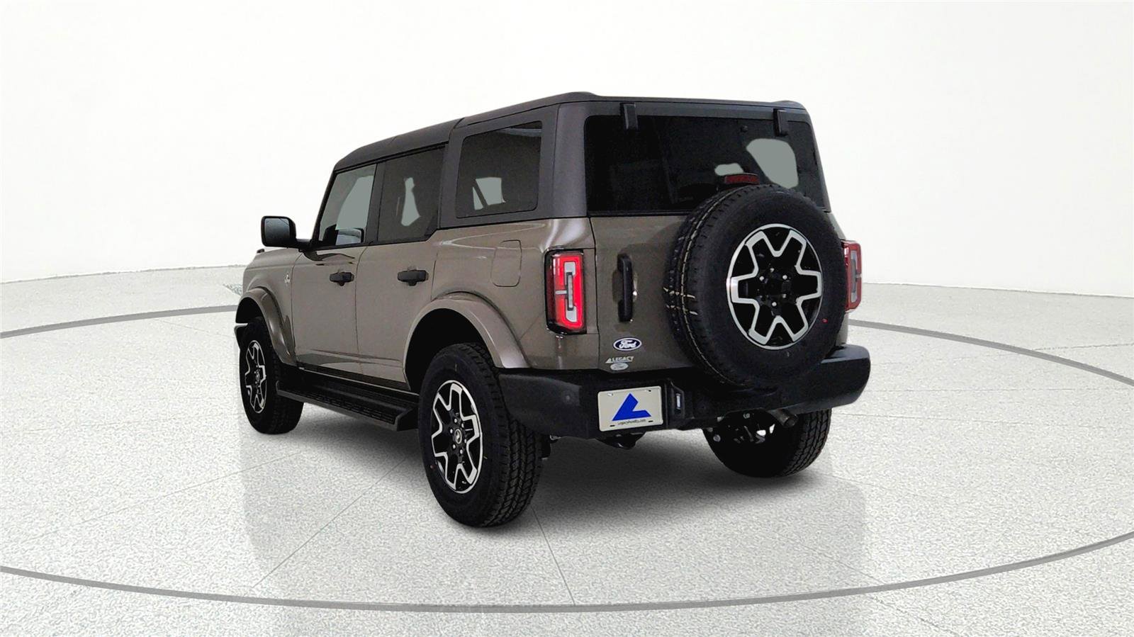 New 2026 Ford Bronco Outer Banks image 5