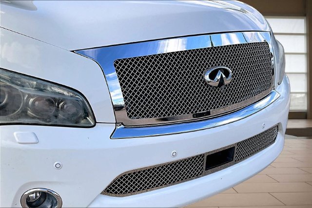 Used 2014 INFINITI QX80 4WD w/ Deluxe Touring Package image 28