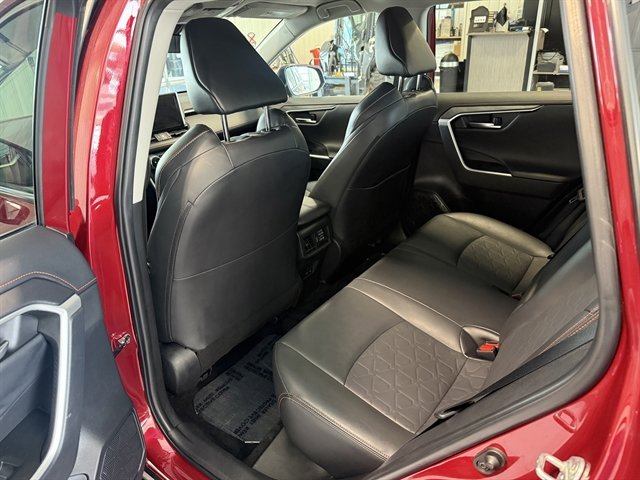 Used 2024 Toyota RAV4 Adventure image 13