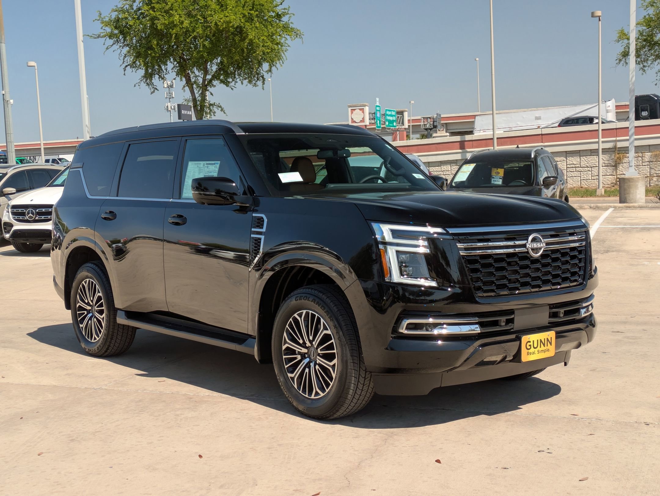 New 2025 Nissan Armada SL