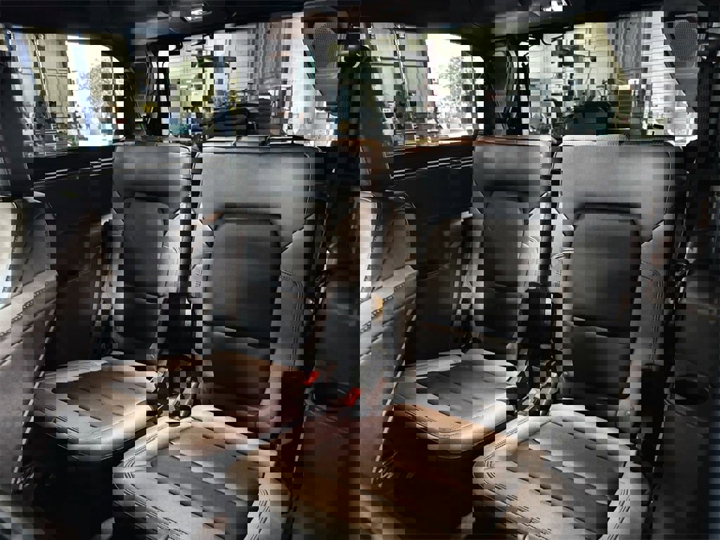 Used 2024 Ford Bronco Black Diamond image 24