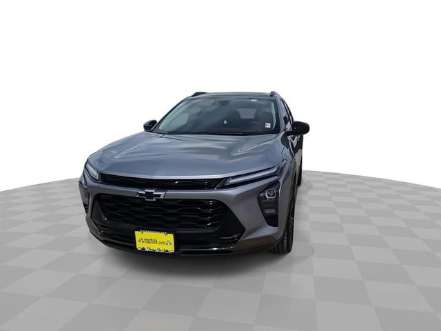 Used 2024 Chevrolet Trax ACTIV w/ Sunroof Package FWD image 3