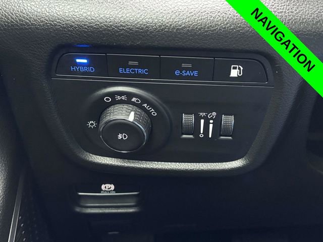 Used 2022 Jeep Grand Cherokee Trailhawk w/ Advanced Protech Group II image 12