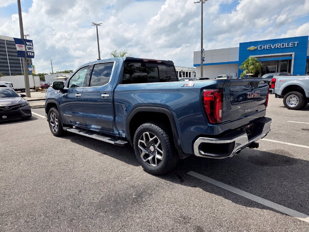 Used 2024 GMC Sierra 1500 SLT w/ SLT Premium Plus Package AWD/4WD image 14