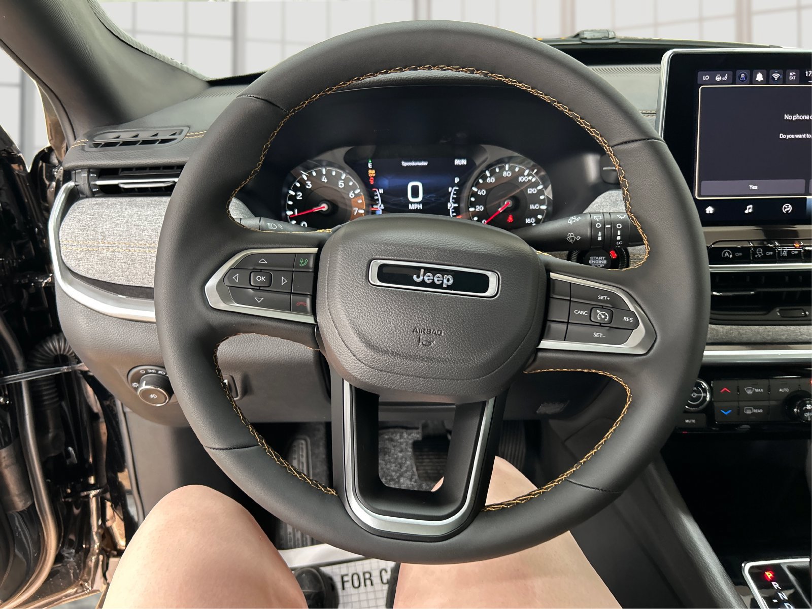 New 2026 Jeep Compass Latitude AWD/4WD image 17