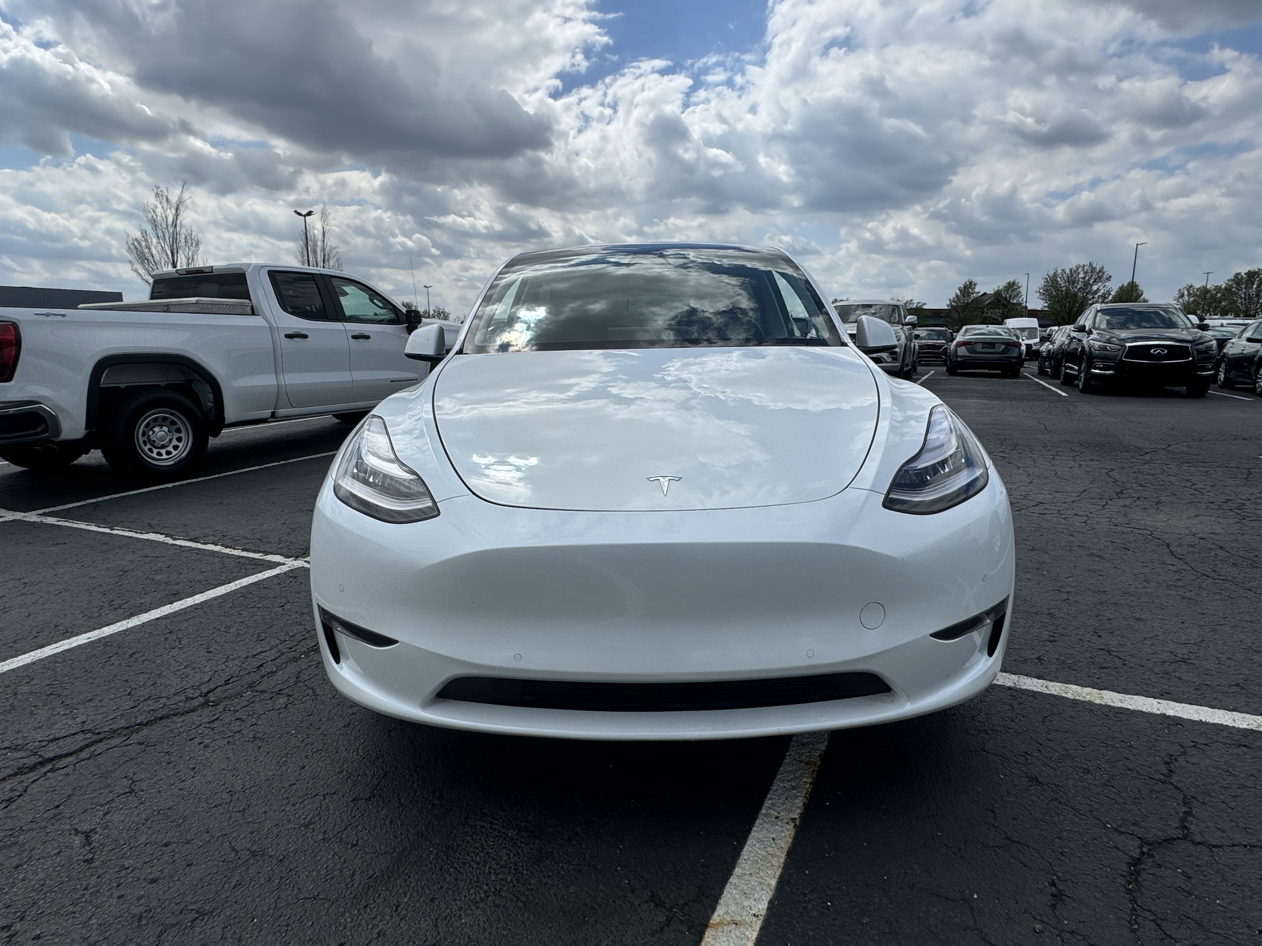 Used 2020 Tesla Model Y Long Range image 3