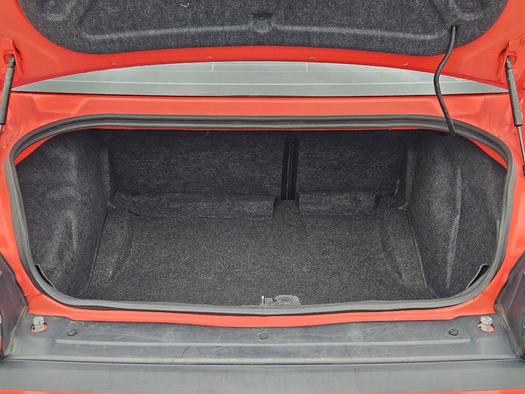 Used 2016 Dodge Challenger R/T Plus RWD image 10