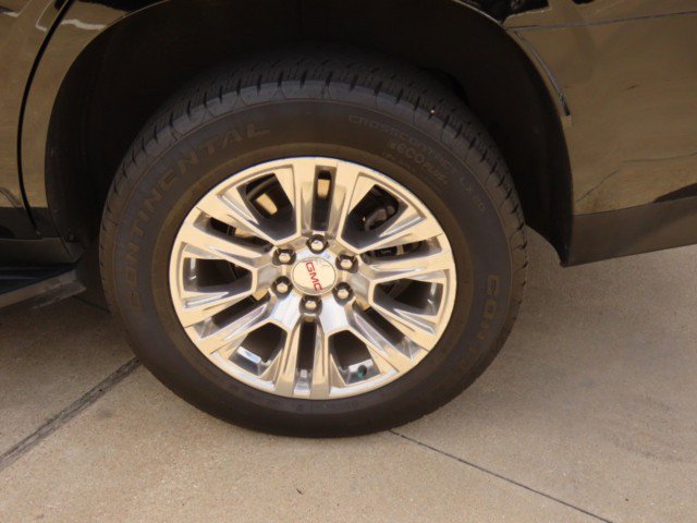 Used 2024 GMC Yukon Denali w/ Advanced Technology Package image 16
