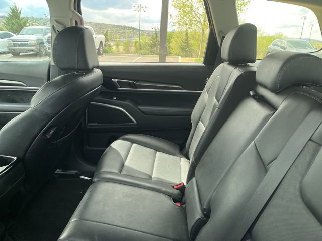Used 2023 Kia Telluride LX FWD image 28