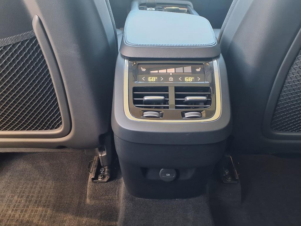 Used 2023 Volvo XC90 B6 Plus w/ Protection Package Premier AWD/4WD image 25