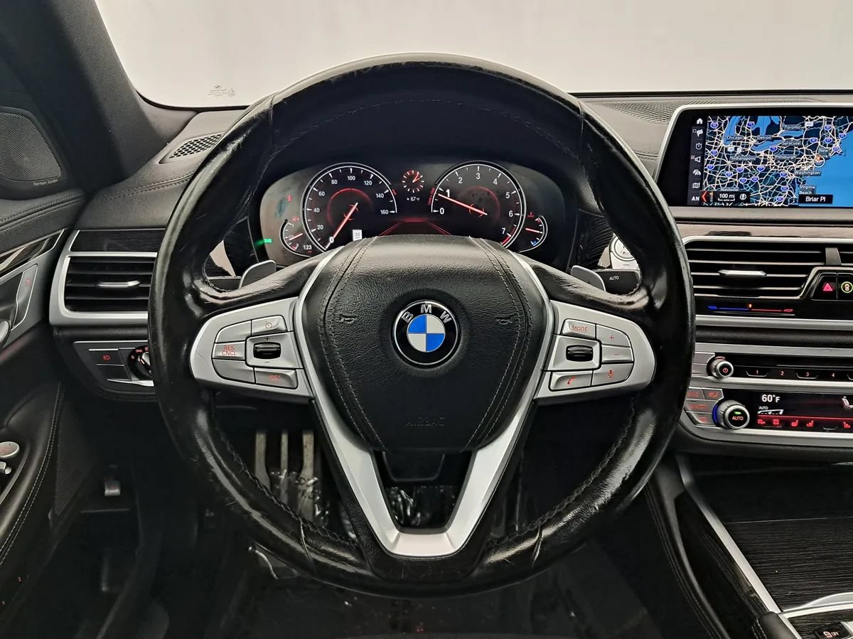 Used 2019 BMW 750i xDrive w/ M Sport Package AWD/4WD image 9