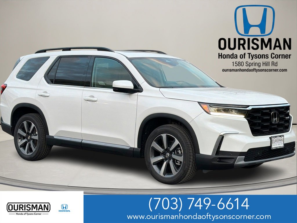 New 2025 Honda Pilot Touring image 1