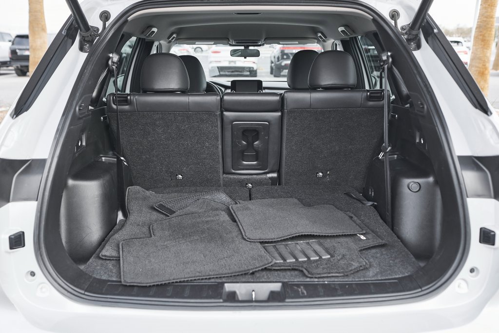 Used 2023 Mitsubishi Outlander SE image 23