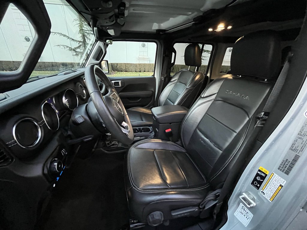 Used 2023 Jeep Wrangler Sahara image 17