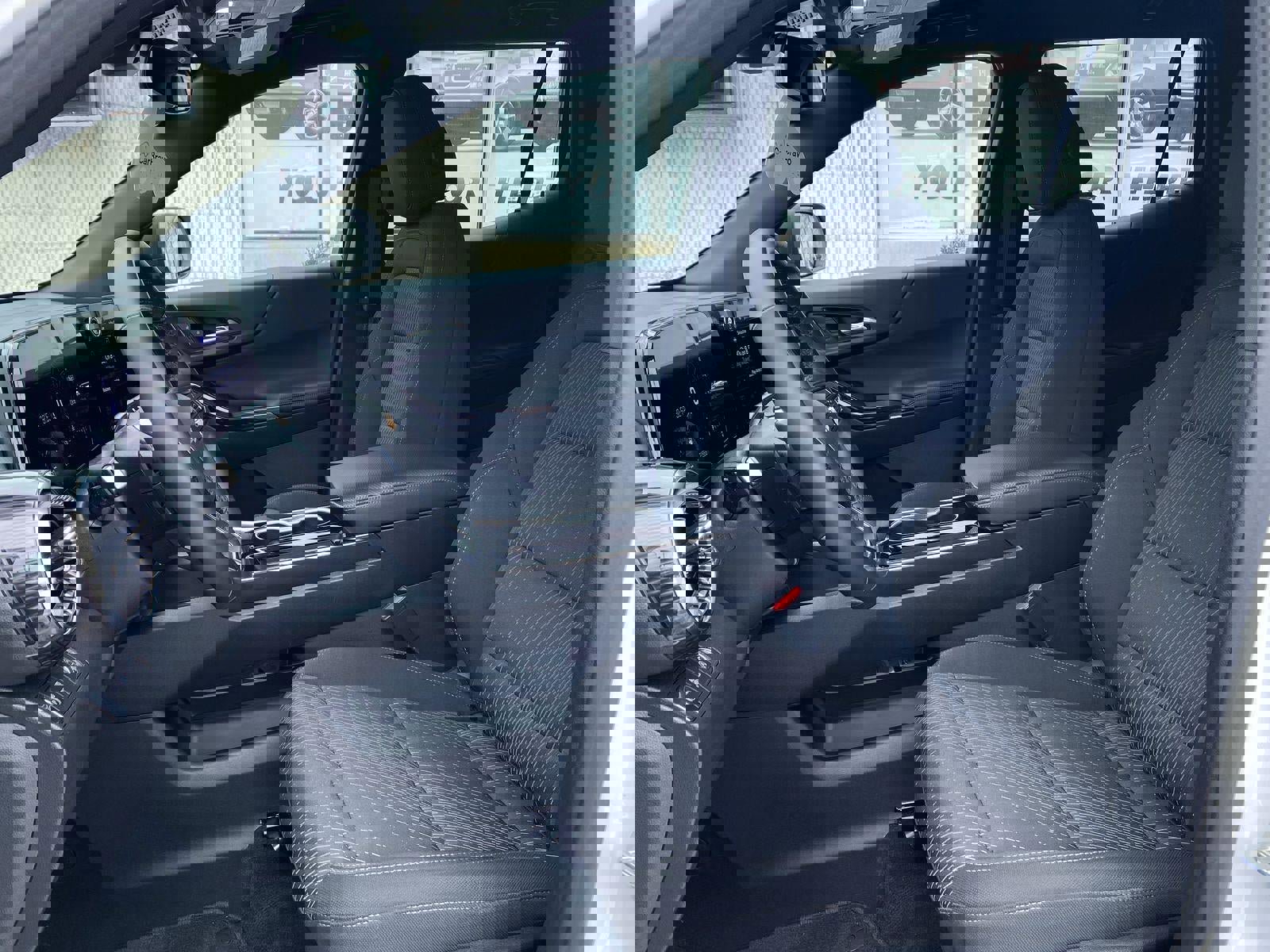 Certified 2025 Chevrolet Equinox LT image 11