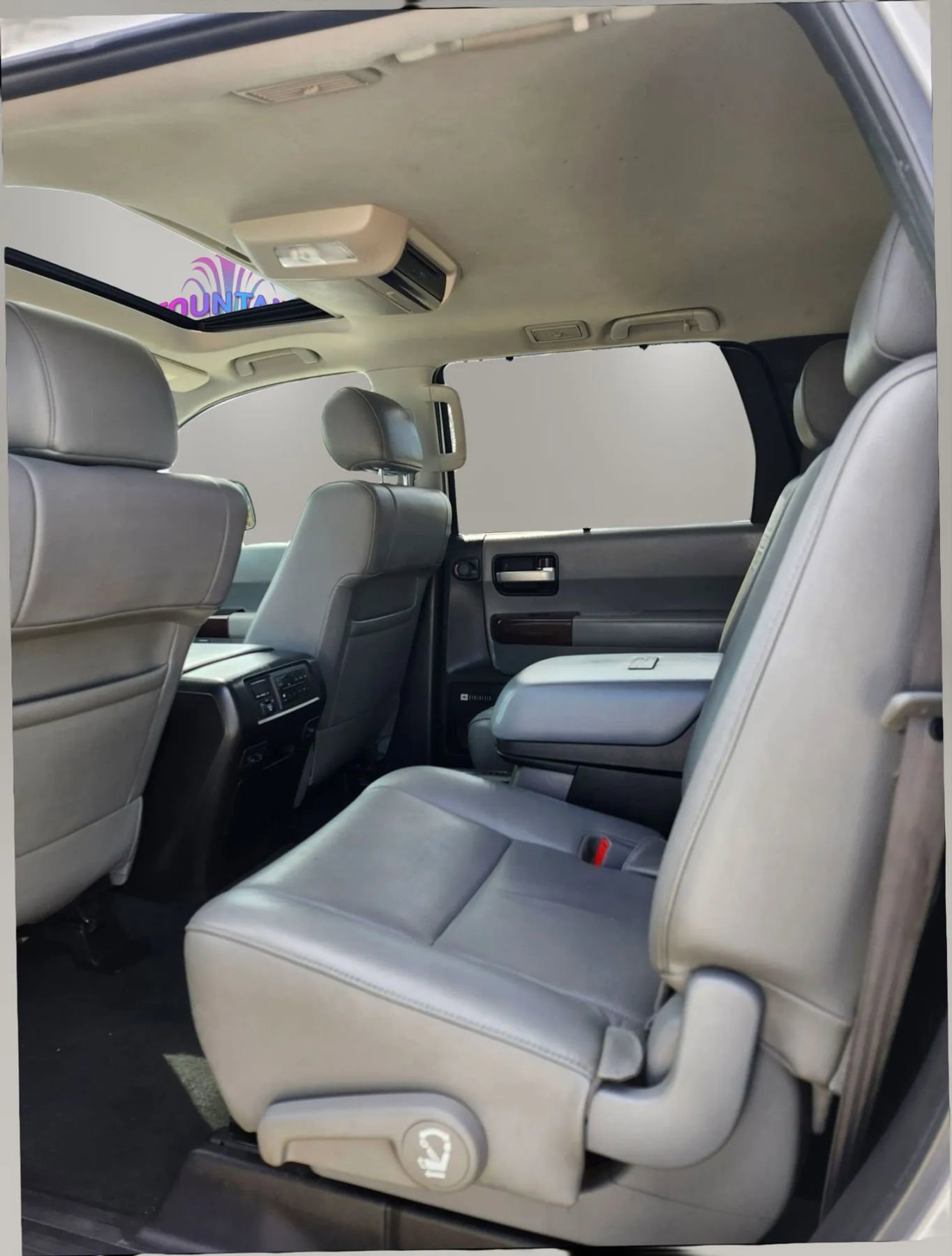 Used 2016 Toyota Sequoia Platinum AWD/4WD image 17