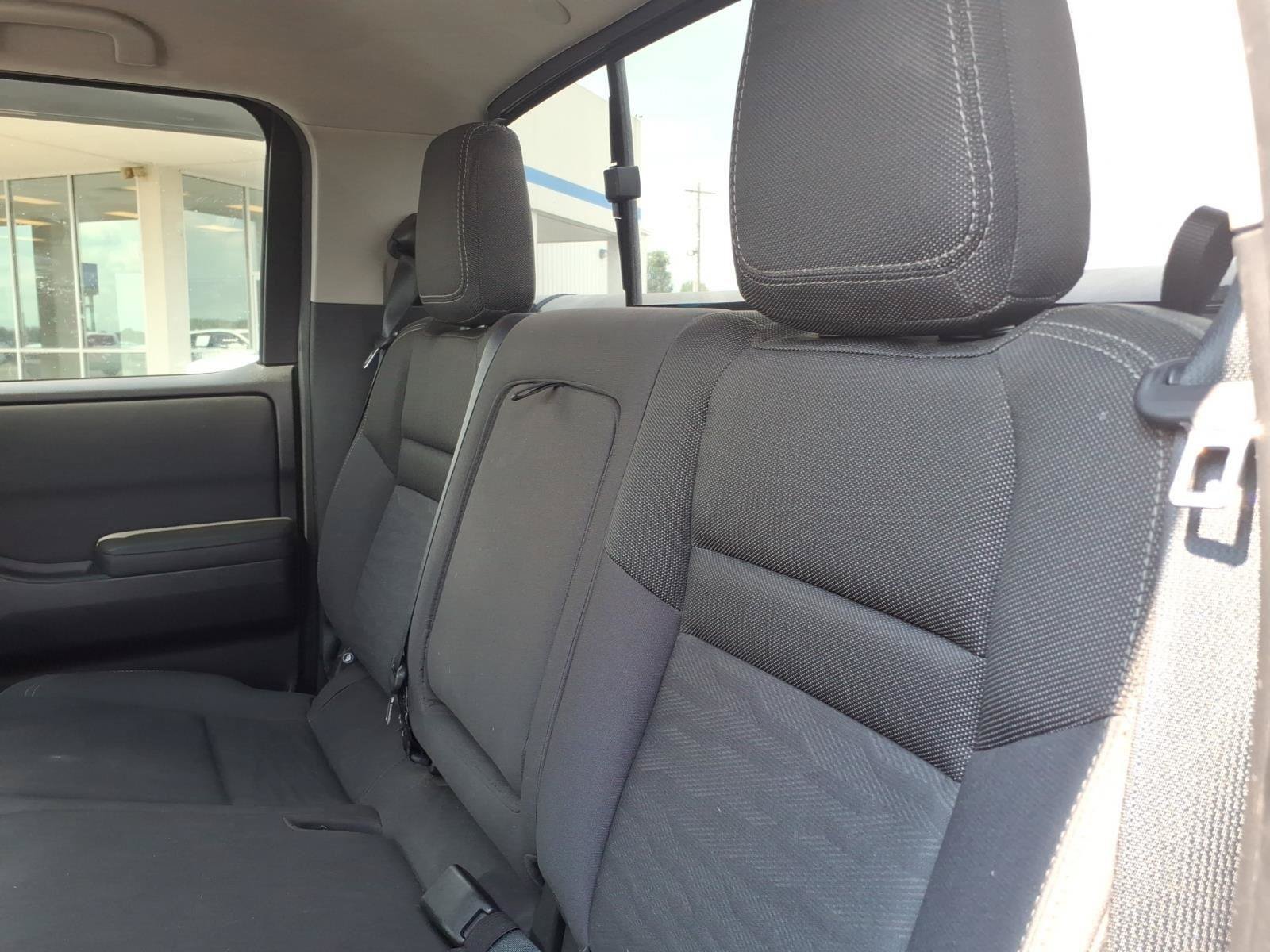 Used 2022 Nissan Frontier SV AWD/4WD image 13