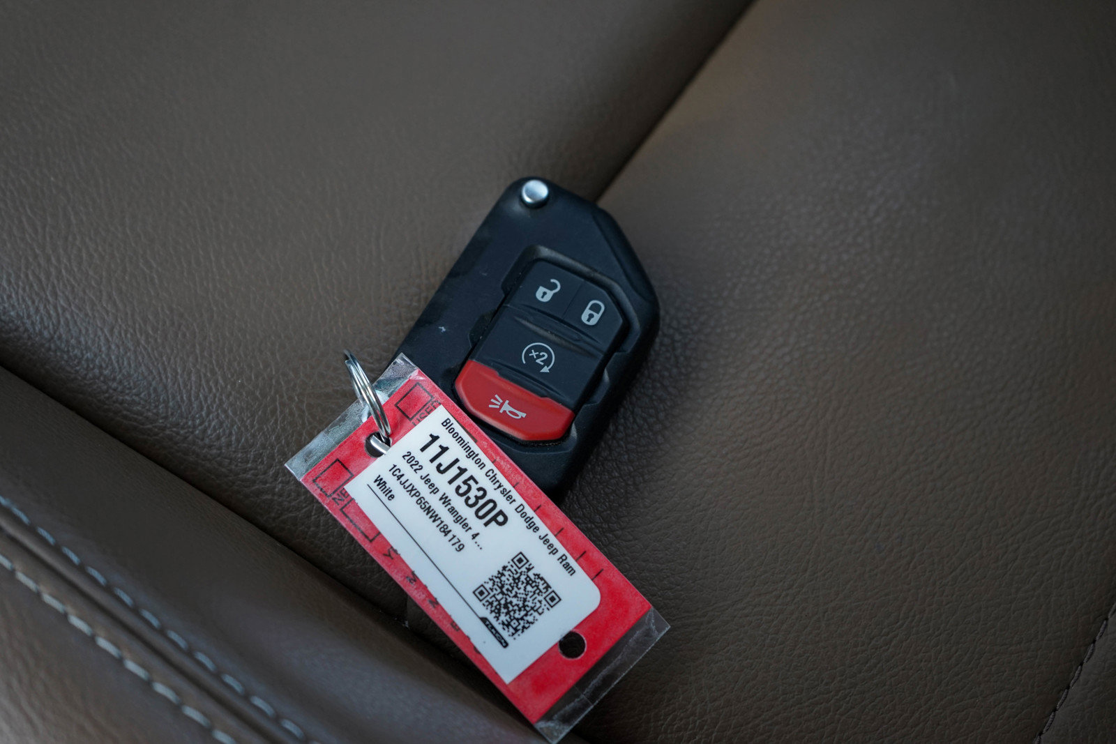 Used 2022 Jeep Wrangler Unlimited Sahara w/ Cold Weather Group image 27