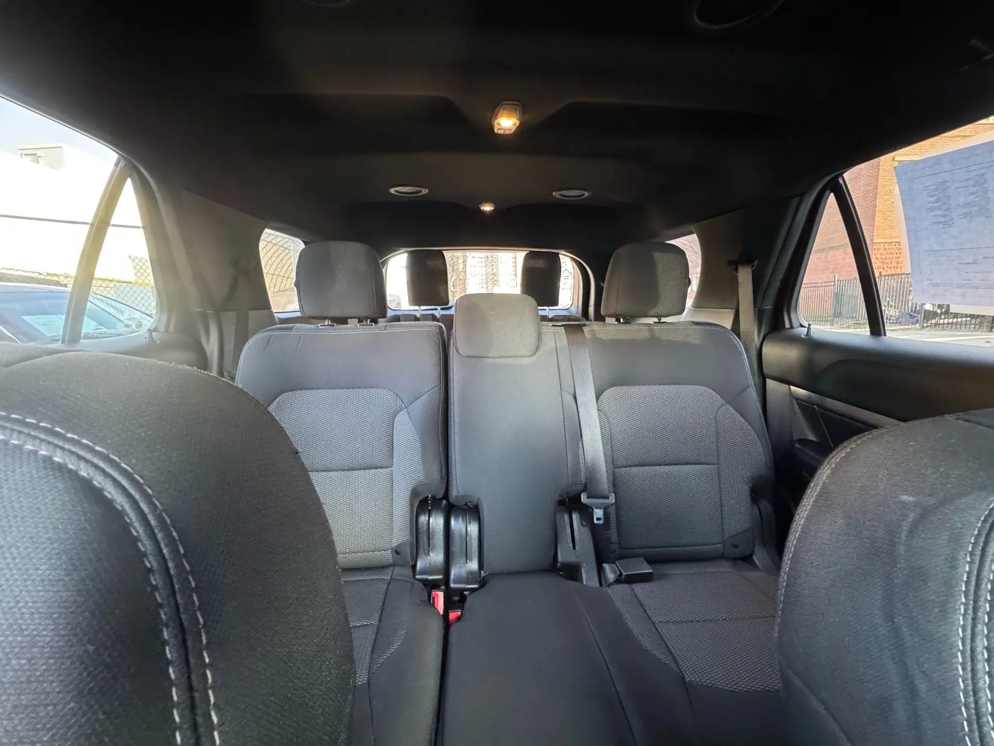 Used 2019 Ford Explorer XLT image 24